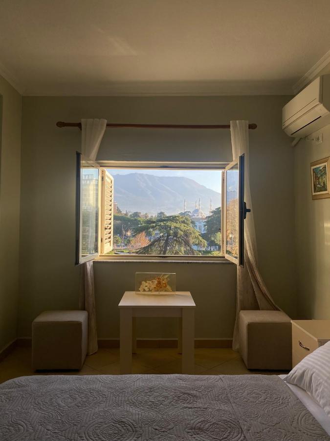 Central Park Rooms Tirana Buitenkant foto